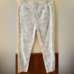 ARTISAN NY Cream with very light blue colored flower pants.Ankle length pants.